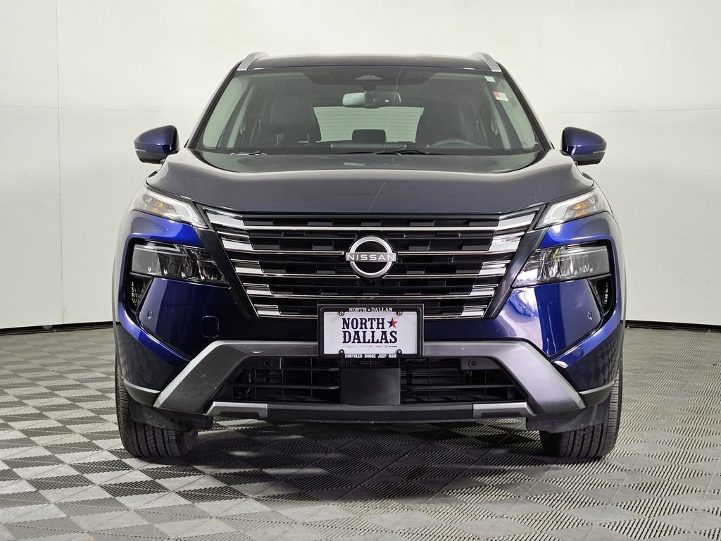 Used 2025 Nissan Rogue SL image 2