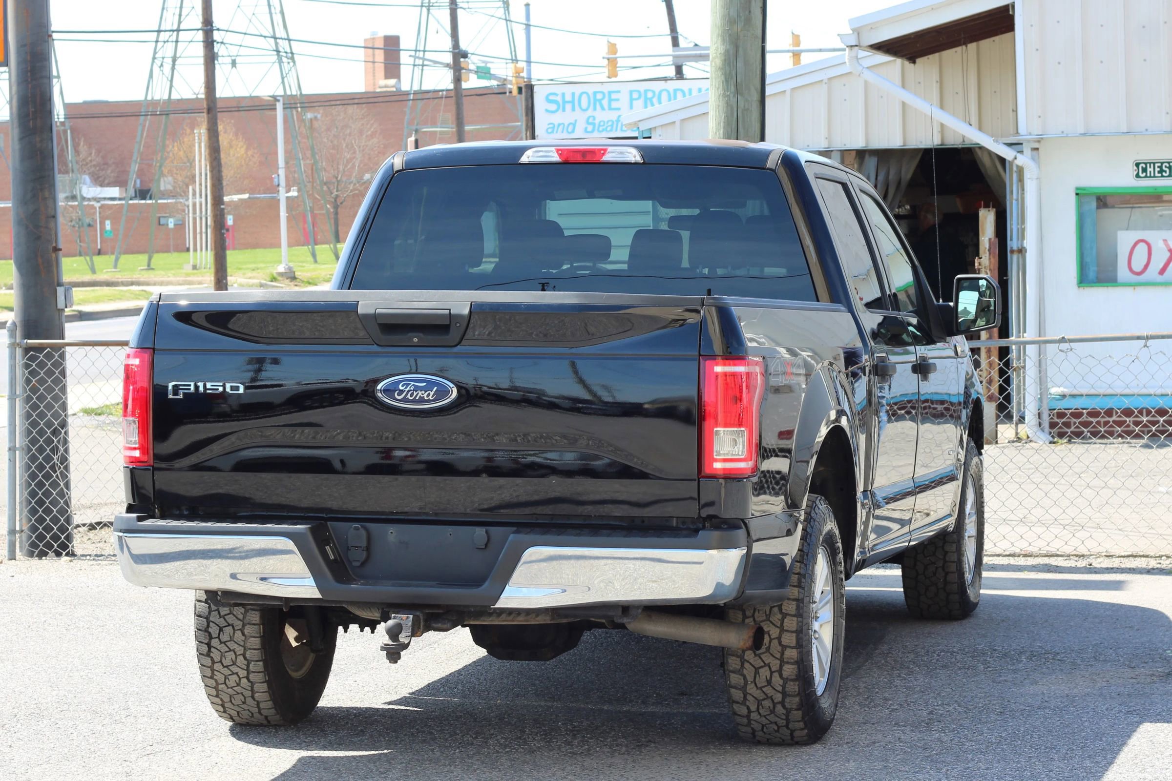 Used 2016 Ford F150 XLT w/ Trailer Tow Package image 8