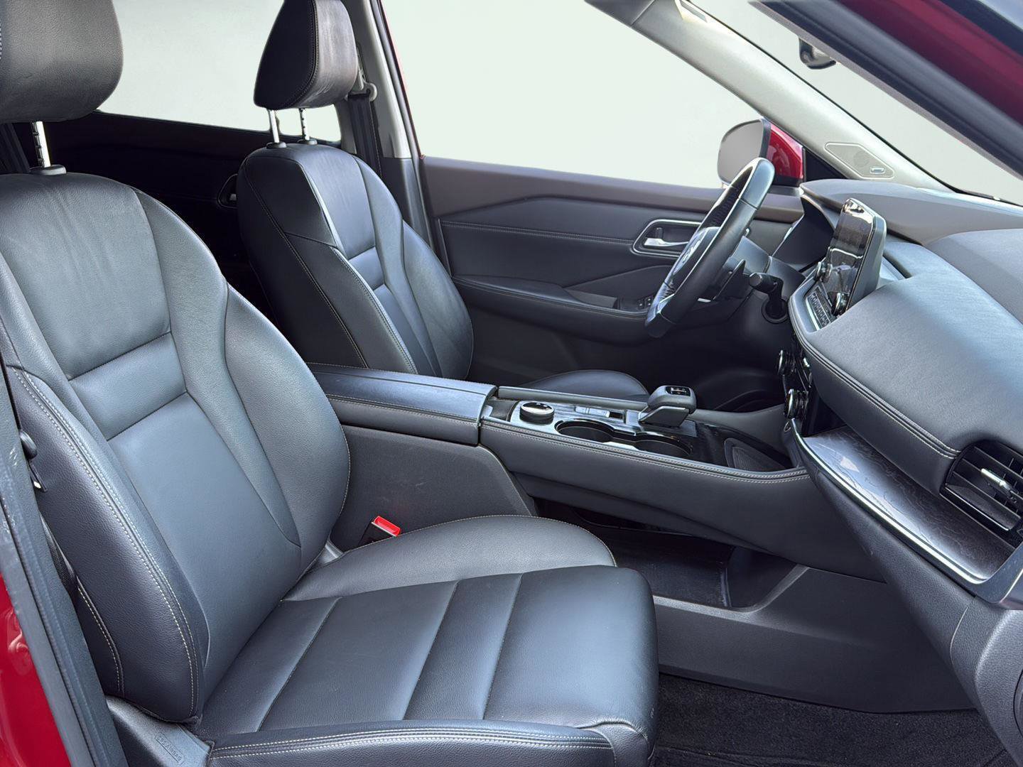 Used 2021 Nissan Rogue SL w/ Premium Package image 23