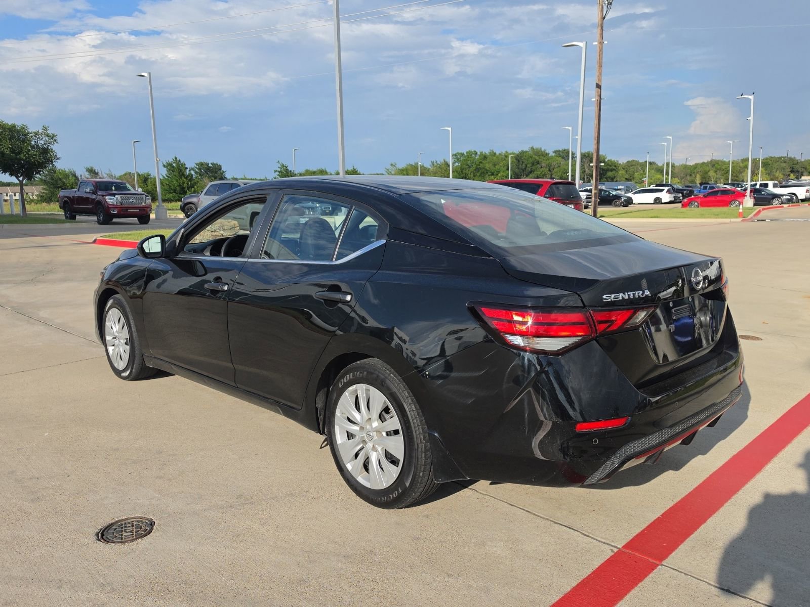 Used 2025 Nissan Sentra S FWD image 4