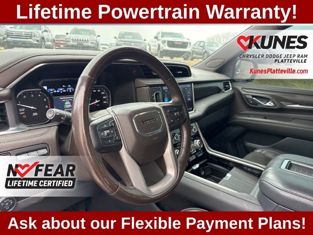 Used 2021 GMC Yukon Denali w/ Denali Premium Package AWD/4WD image 25