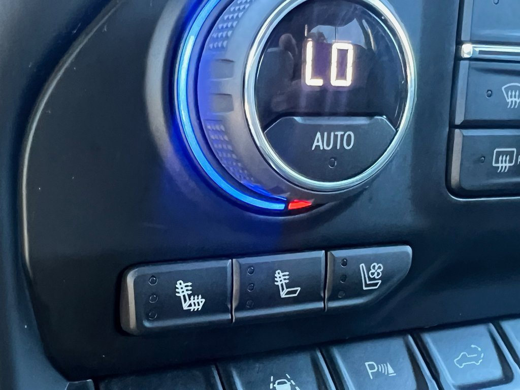 Used 2022 Chevrolet Silverado 1500 High Country w/ Safety Package II image 11