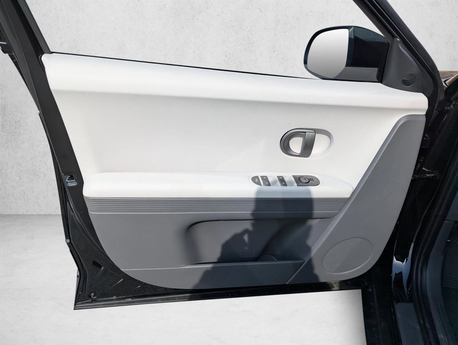 New 2026 Hyundai Ioniq 5 SE RWD image 22