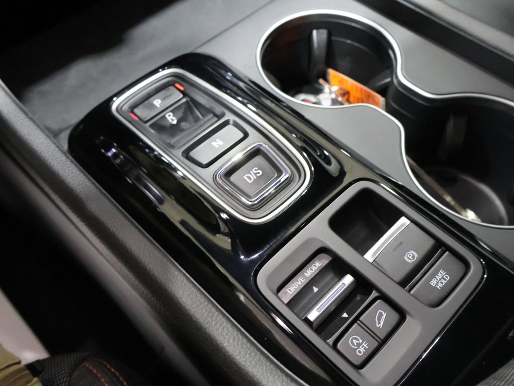 Used 2023 Honda Pilot Sport image 30