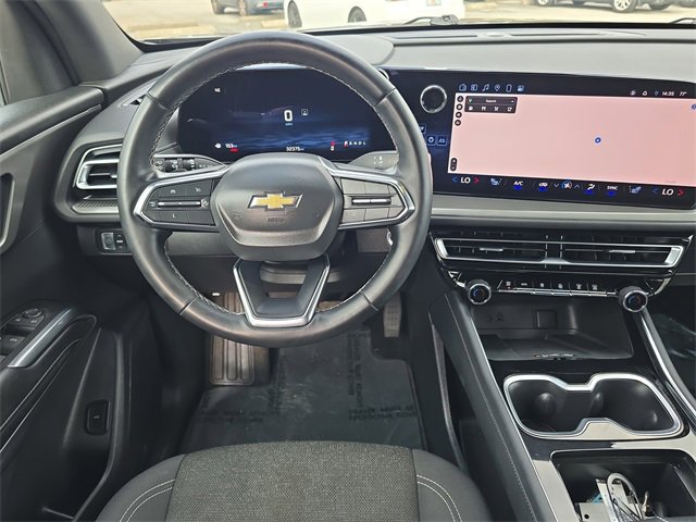 Used 2024 Chevrolet Traverse LT image 10