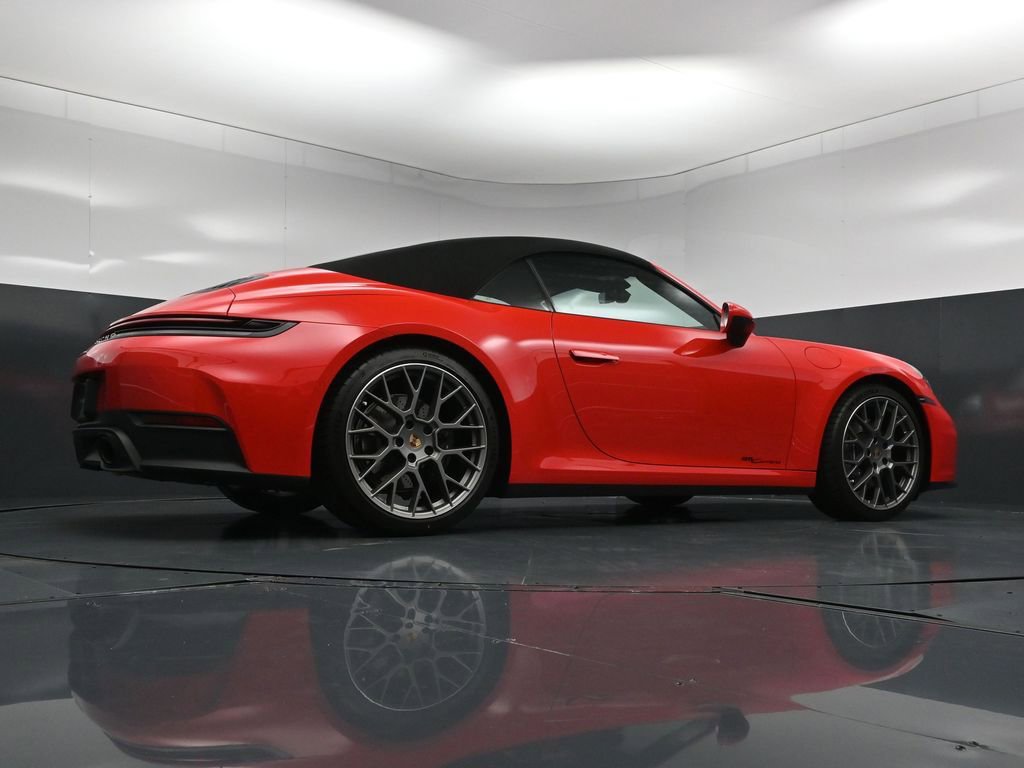 Certified 2025 Porsche 911 Carrera RWD image 26