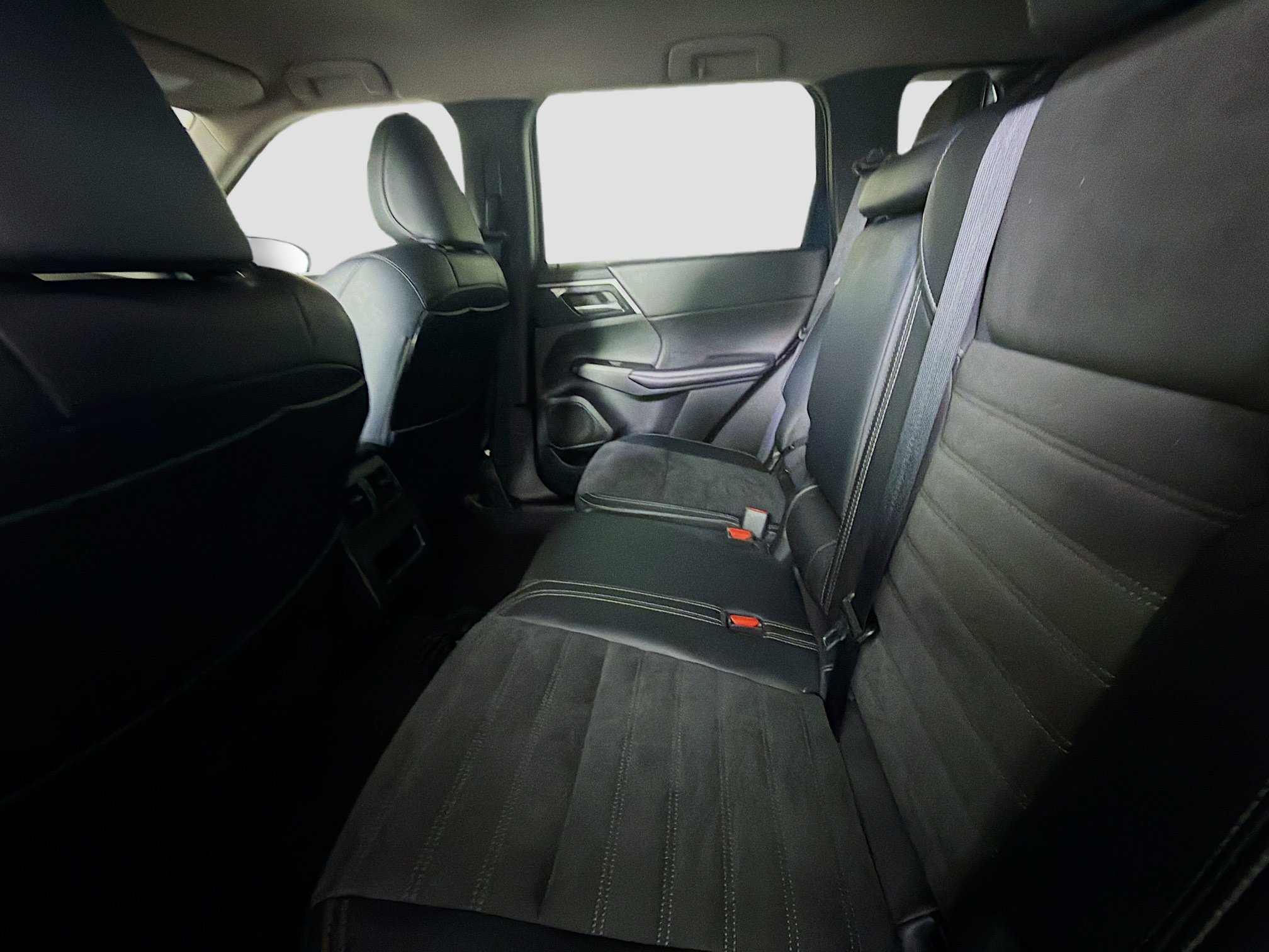 Used 2024 Mitsubishi Outlander SE FWD image 27