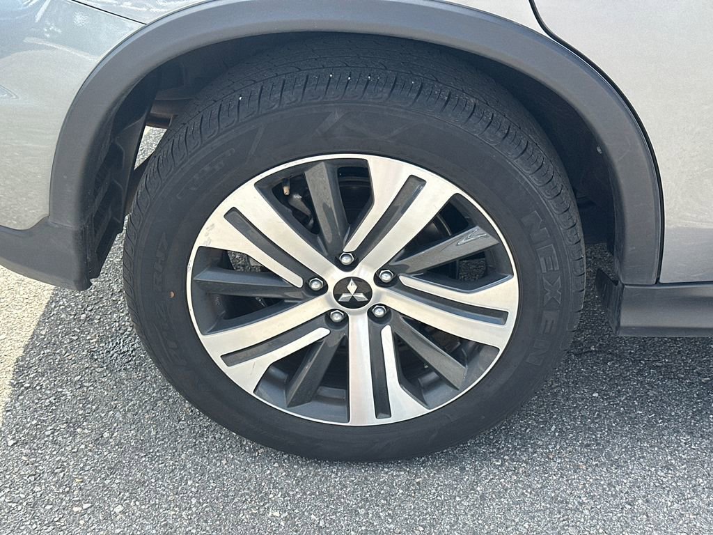 Used 2025 Mitsubishi Outlander Sport AWD image 17