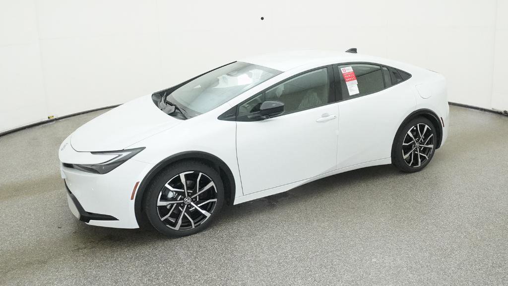 New 2026 Toyota Prius Plug-In Hybrid image 2