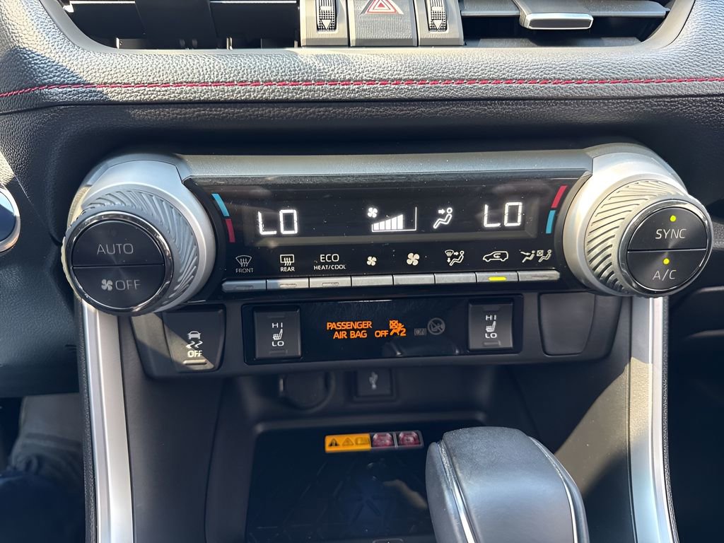 Used 2022 Toyota RAV4 XSE w/ Weather Package AWD/4WD image 19
