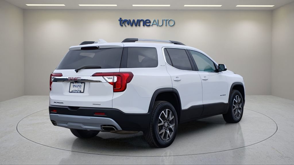 Used 2023 GMC Acadia SLE w/ Driver Convenience Package image 5