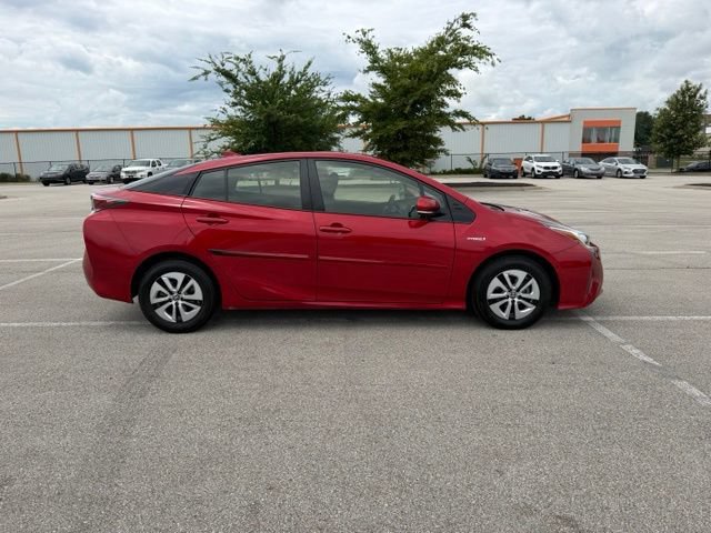 Used 2017 Toyota Prius Two w/ Prius Two Safety Plus Package FWD image 10