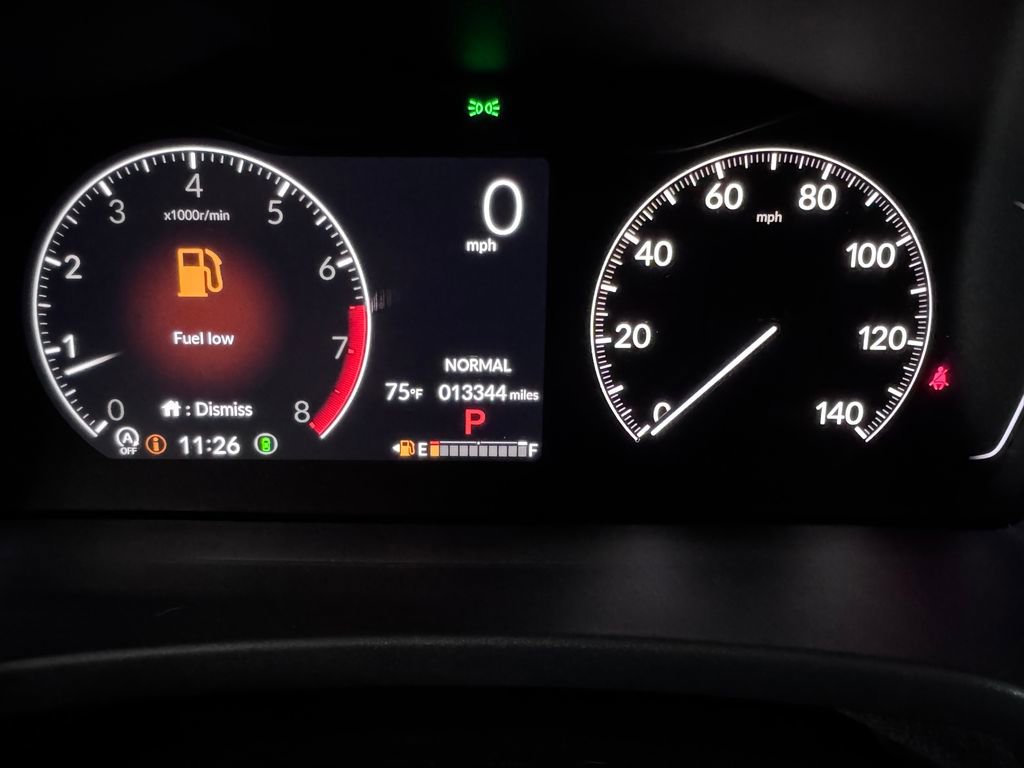 Used 2025 Honda Pilot TrailSport image 17