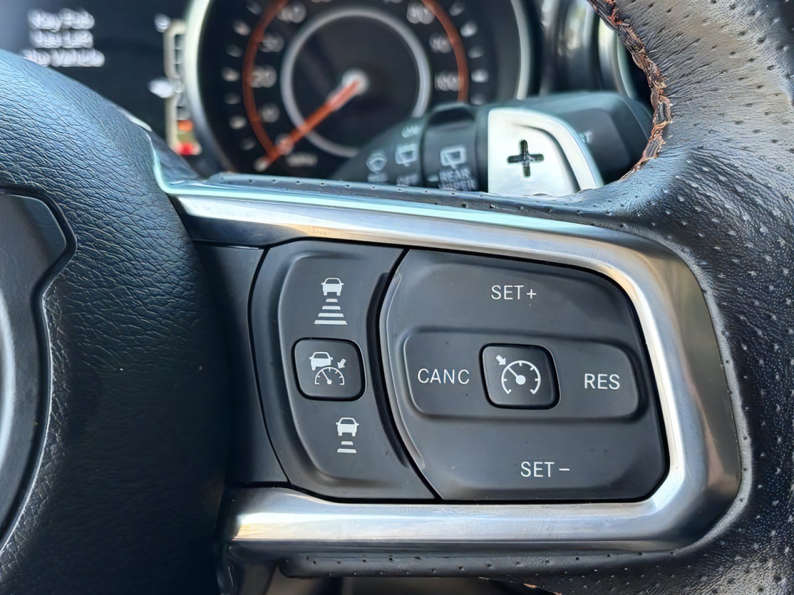 Used 2023 Jeep Wrangler Unlimited Rubicon 392 w/ Trailer Tow Package AWD/4WD image 21