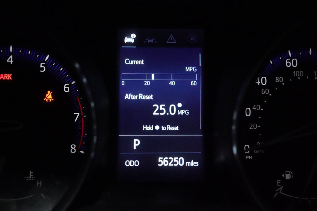 Used 2021 Toyota C-HR XLE FWD image 27