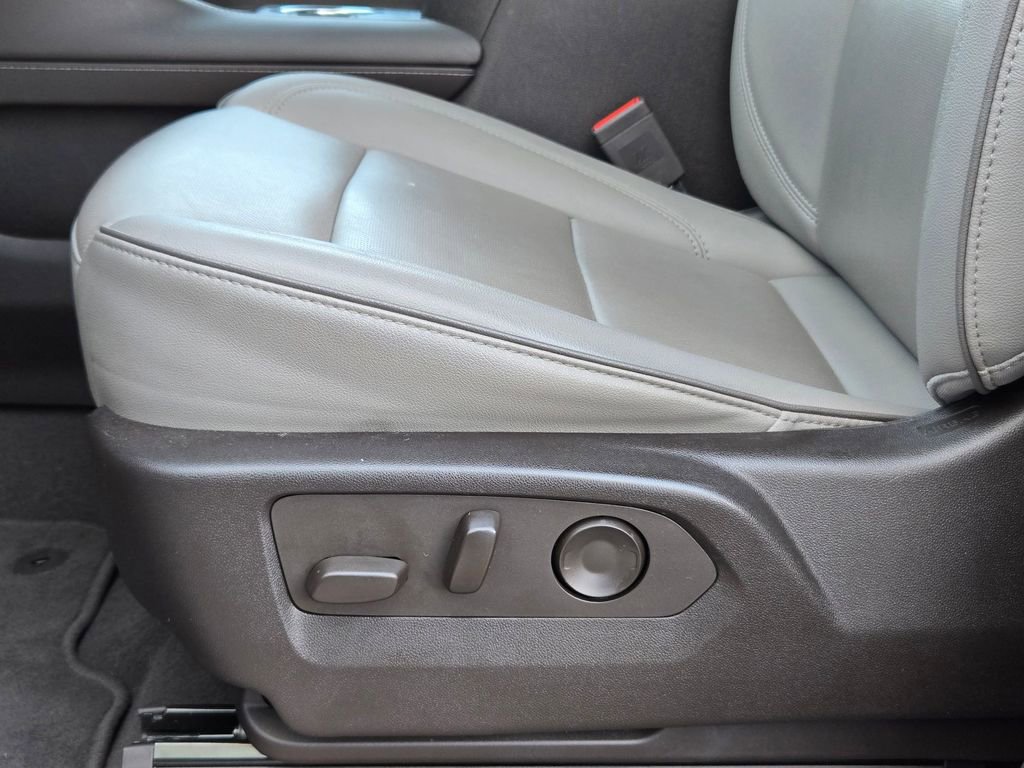 Used 2022 GMC Yukon SLT w/ SLT Premium Package image 27