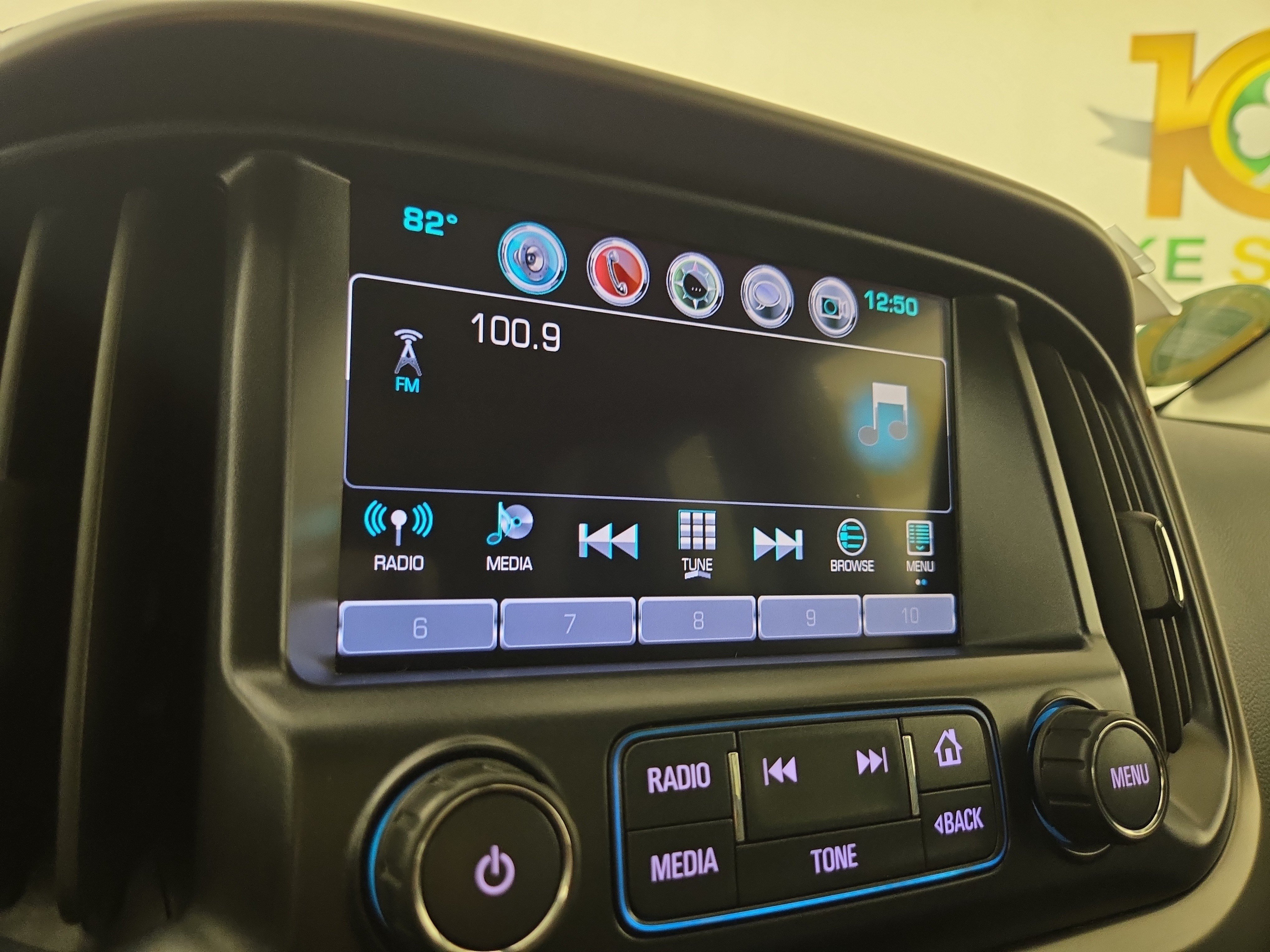 Used 2018 Chevrolet Colorado Z71 AWD/4WD image 18