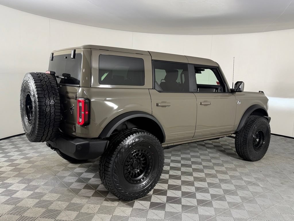 Used 2025 Ford Bronco Outer Banks w/ Sasquatch Package AWD/4WD image 8