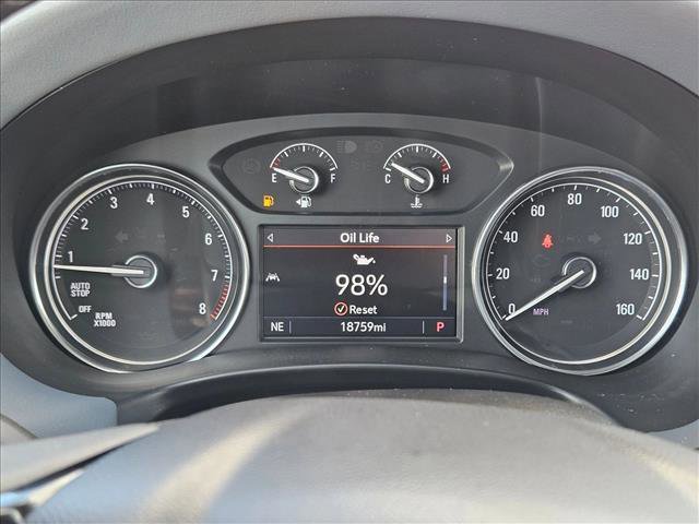 Used 2024 Buick Enclave Essence image 13