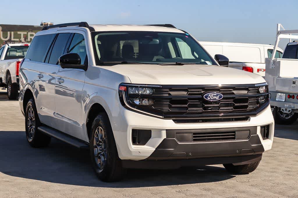 New 2027 Ford Expedition Max Active AWD/4WD image 3