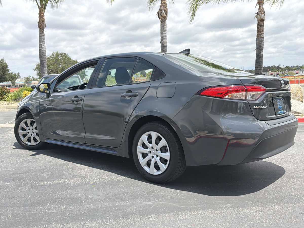 Used 2023 Toyota Corolla LE FWD image 9