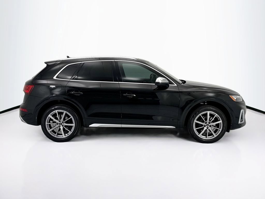 Certified 2023 Audi SQ5 Premium Plus w/ Premium Plus Package AWD/4WD image 4