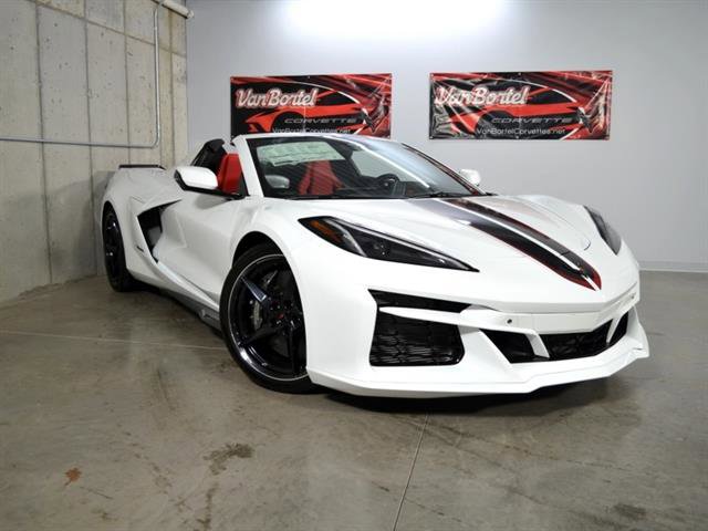 New 2025 Chevrolet Corvette E-Ray w/ Battery Protection Package image 1