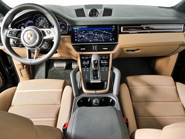 Certified 2023 Porsche Cayenne S AWD/4WD image 20