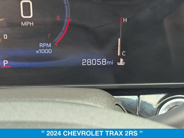 Used 2024 Chevrolet Trax RS w/ Sunroof Package FWD image 20