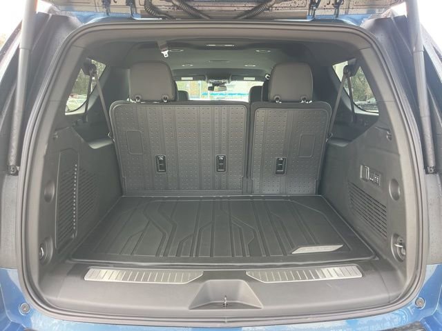 New 2026 Chevrolet Suburban Premier RWD image 7