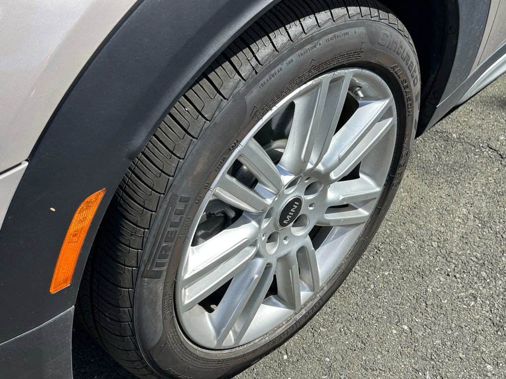 Used 2023 MINI Cooper Countryman S w/ Signature Upholstery Package image 3