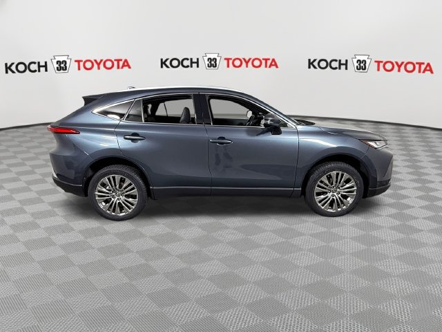 Used 2023 Toyota Venza Limited AWD/4WD image 9