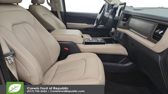Used 2022 Ford Expedition Max Limited image 28