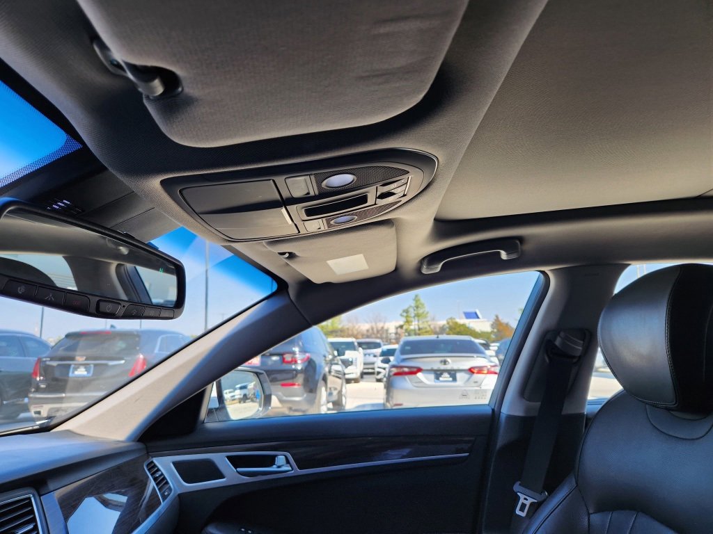 Used 2017 Genesis G80 3.8 w/ Option Group 02 image 12