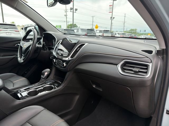 Used 2022 Chevrolet Equinox Premier AWD/4WD image 34