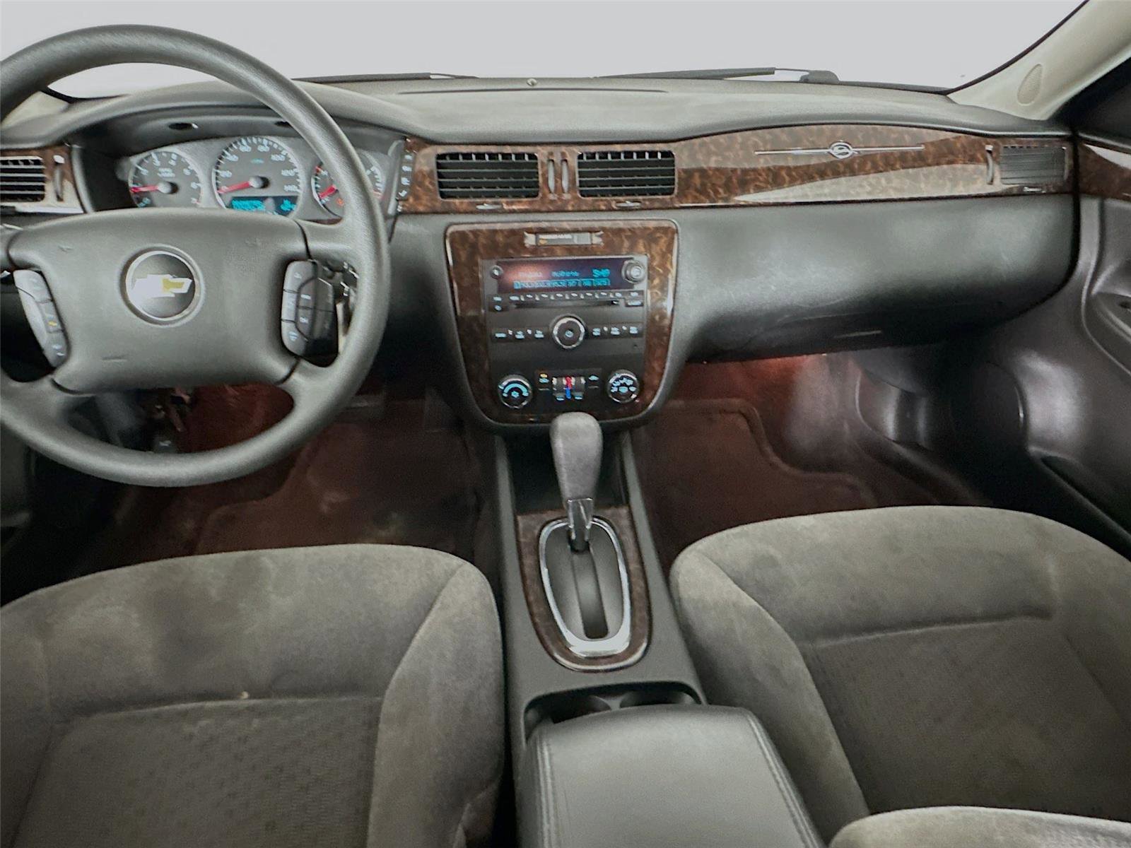 Used 2015 Chevrolet Impala LT image 20