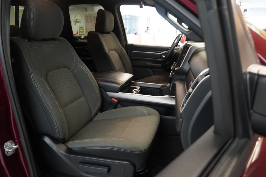 Used 2023 RAM 1500 Big Horn AWD/4WD image 34