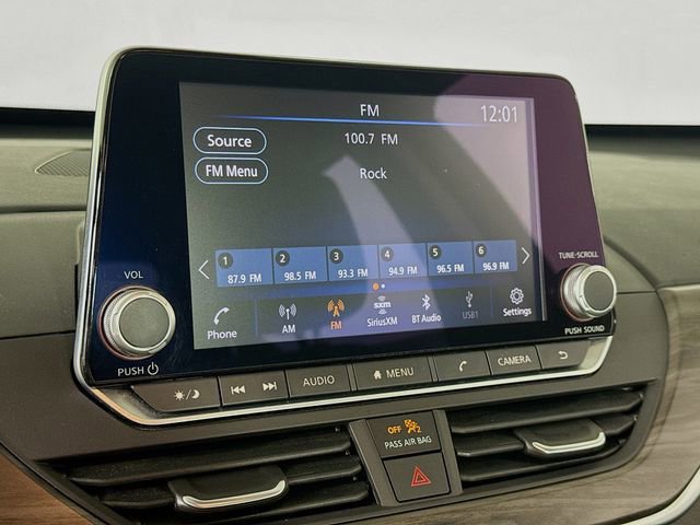 Used 2023 Nissan Altima 2.5 SV image 14