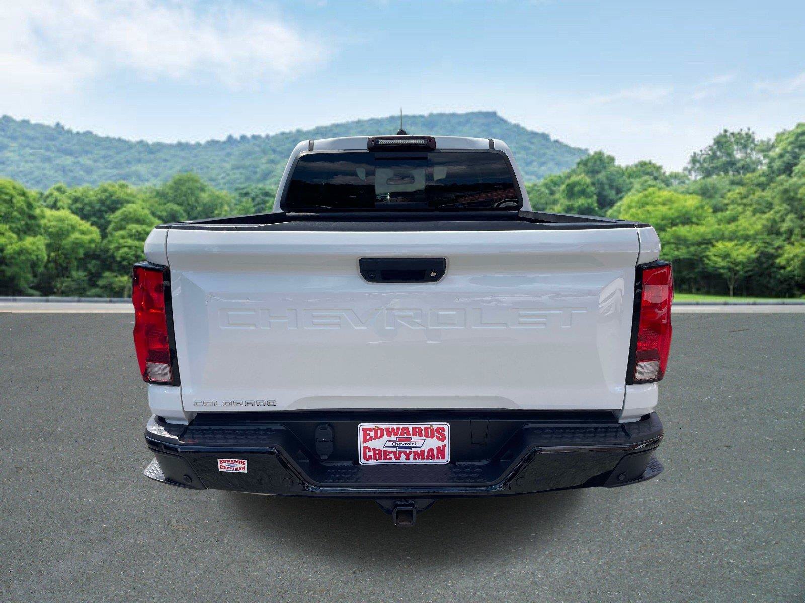 Used 2025 Chevrolet Colorado Trail Boss AWD/4WD image 21