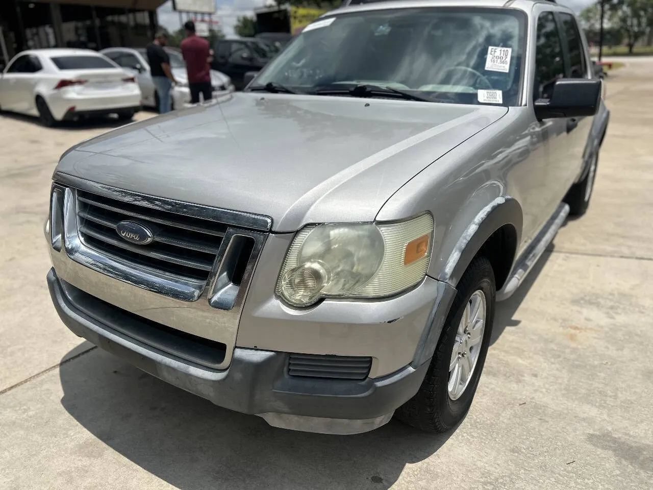 Used 2007 Ford Explorer Sport Trac XLT RWD image 2