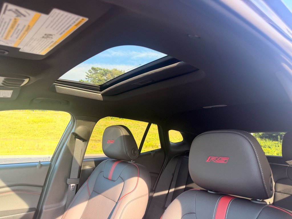 New 2026 Chevrolet Trax RS w/ Sunroof Package FWD image 27