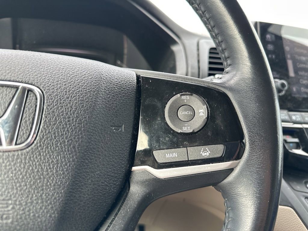 Used 2018 Honda Odyssey Touring image 23