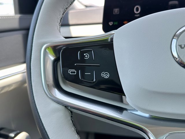 New 2025 Volvo EX90 Plus image 26
