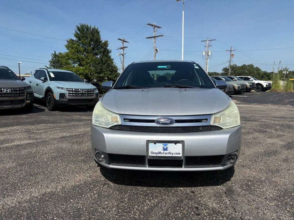 Used 2009 Ford Focus SEL FWD image 2