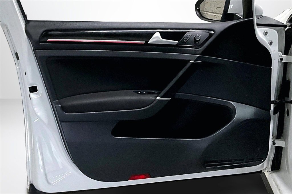 Used 2017 Volkswagen GTI S image 19