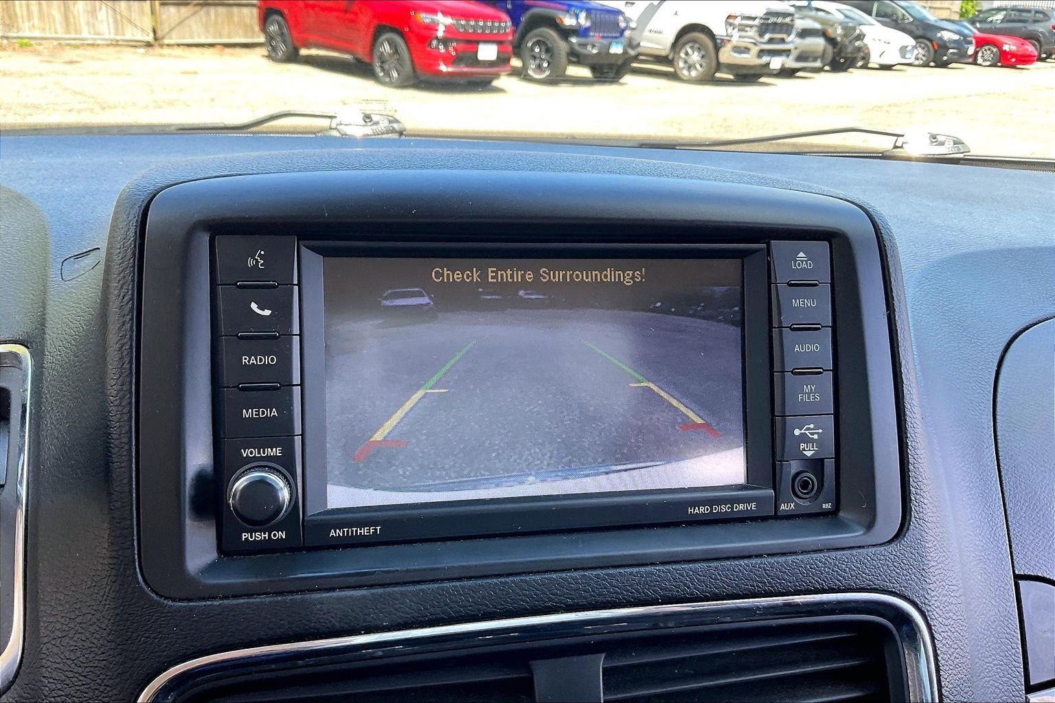 Used 2019 Dodge Grand Caravan SE FWD image 19