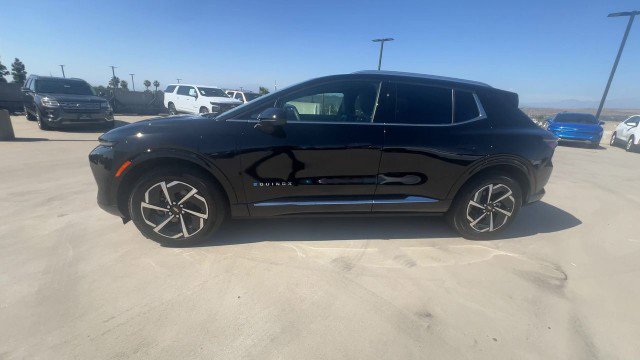 Used 2025 Chevrolet Equinox EV LT w/ Convenience Package image 5
