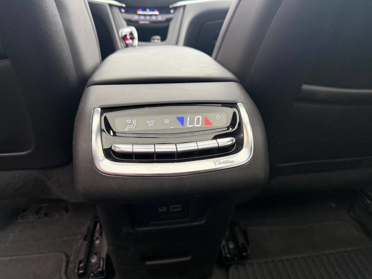 Used 2023 Cadillac XT6 Luxury image 22