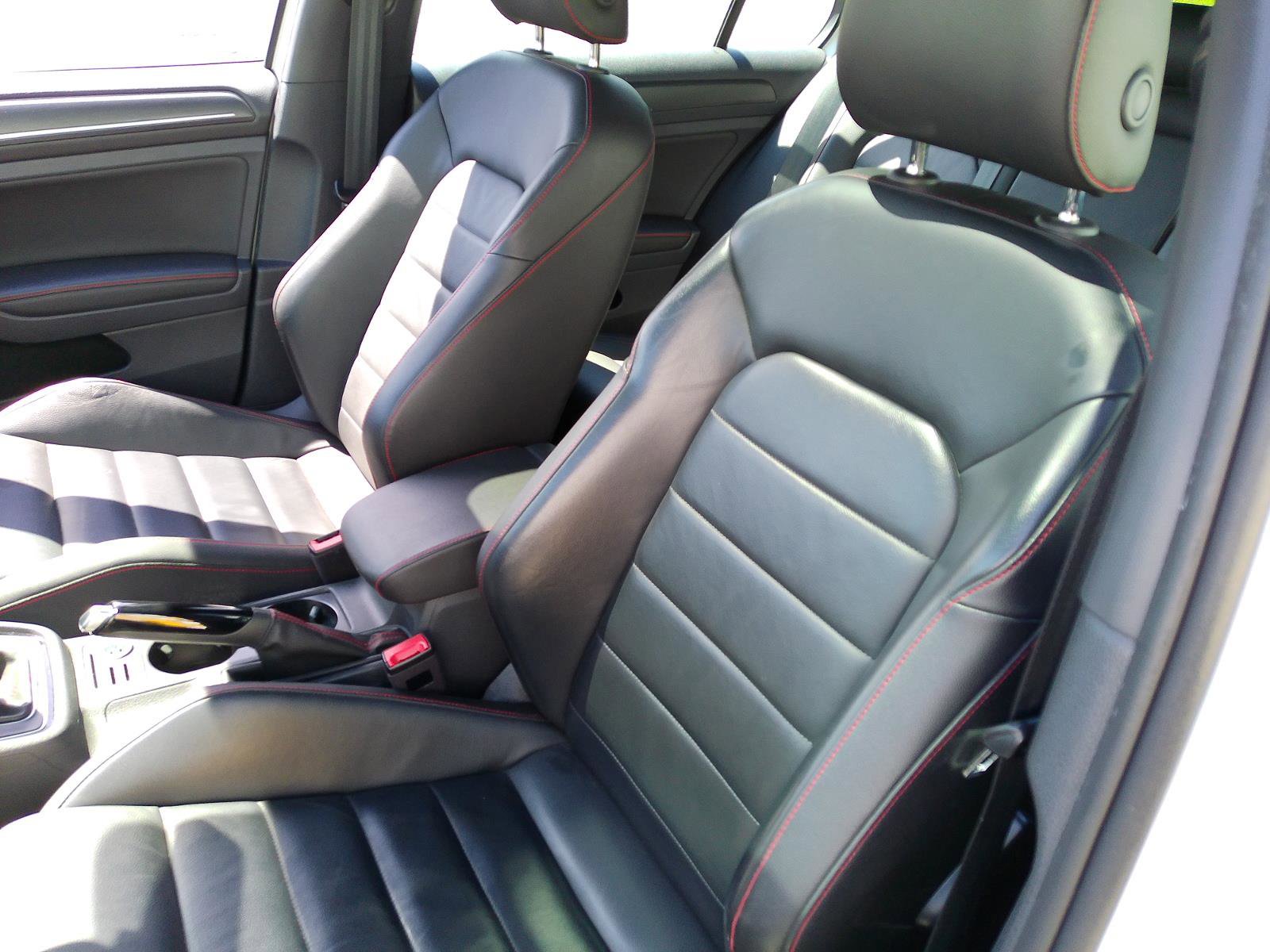 Used 2019 Volkswagen GTI SE w/ SE Experience Package FWD image 14