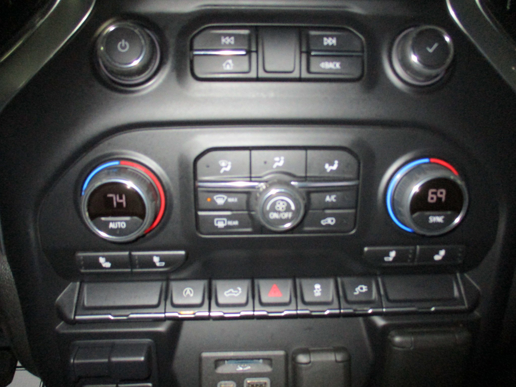 Used 2022 Chevrolet Silverado 1500 LT w/ Texas Edition Plus image 36